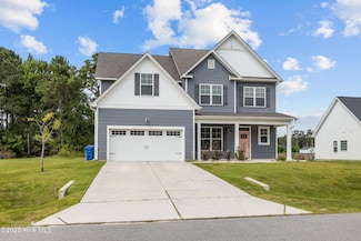 150 Peletier Shores Dr, Peletier, NC 28584