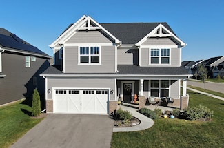 561 Golden Star Dr, Bolingbrook, IL 60490