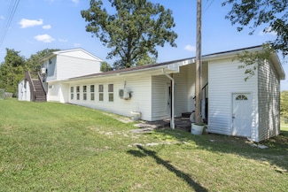 213 4th St, Rockaway Beach, MO 65740
