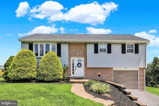 73 Sleepy Hollow Rd, Lititz, PA 17543