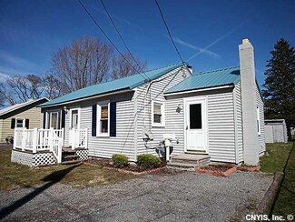612 Manor Dr, Chittenango, NY 13037