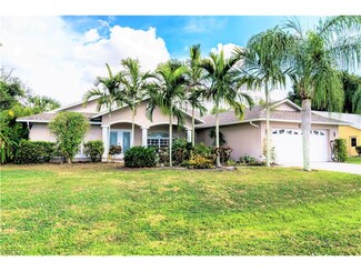 20751 Groveline Ct, Estero, FL 33928