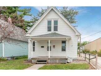 615 17th St NE, Cedar Rapids, IA 52402