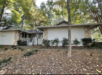 4198 Lake Rill Ct, Marietta, GA 30062