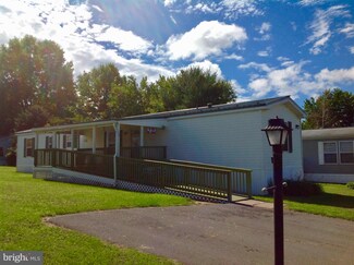 14 Siding Ln, Millersburg, PA 17061