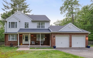 299 Scenic Dr, Blakeslee, PA 18610