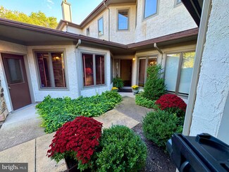 3 Marvin Ct, Lawrence Township, NJ 08648
