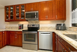 521 Hahaione St Unit 26J, Honolulu, HI 96825