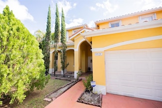 6121 SW 157th Place, Miami, FL 33193