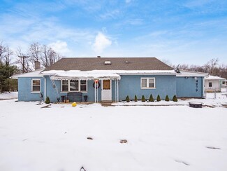 4979 Ridge St, Columbus, OH 43207