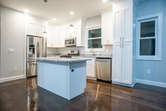 74 Kingsdale St, Dorchester Center, MA 02124