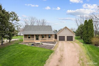 519 Hickory Cir, Somonauk, IL 60552