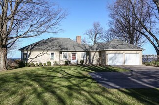 2427 Lake Rd, Ontario, NY 14519