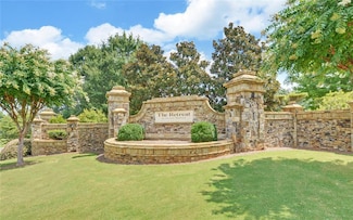 5427 Planting Field Ln, Flowery Branch, GA 30542