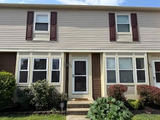 796 Cap Ln Unit 21C, Worthington, OH 43085