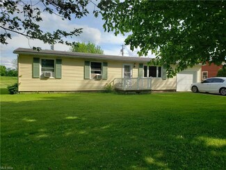 452 Elm St, Warsaw, OH 43844
