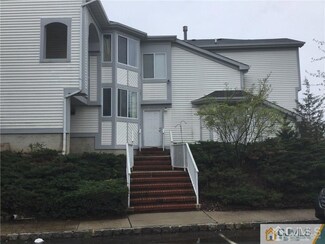 1402 Sabrina Ln, Piscataway, NJ 08854