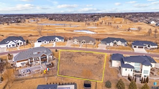 509 E Shadow Creek Ln, Sioux Falls, SD 57108