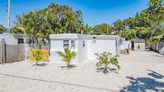 30925 Mercedes Rd, Big Pine Key, FL 33043