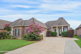 208 Lexi Falls Ln, Broussard, LA 70518