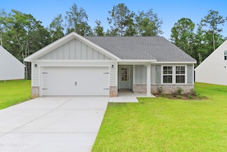 9634 W Oaklawn Rd, Biloxi, MS 39532