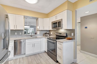 6585 Kensington Ln Unit 206, Delray Beach, FL 33446