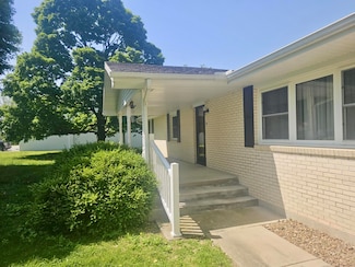 407 N Crestview Ave, Ash Grove, MO 65604