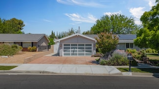 39718 Country Club Dr, Palmdale, CA 93551