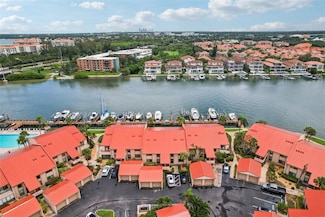 4750 Brittany Dr S Unit 24, Saint Petersburg, FL 33715