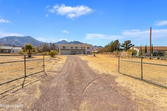 7520 S Circle Dr S, Hereford, AZ 85615