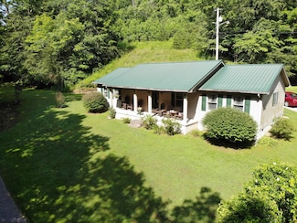 385 Clinton Stiltner Rd, Frenchburg, KY 40322
