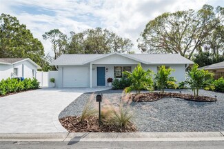 1307 5th Terrace NW, Largo, FL 33770