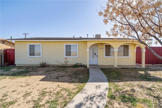 39322 10th St E, Palmdale, CA 93550