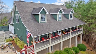 1094 Sharp Hollow Rd, Sevierville, TN 37862