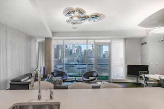 22 Liberty Dr Unit 7M, Boston, MA 02210