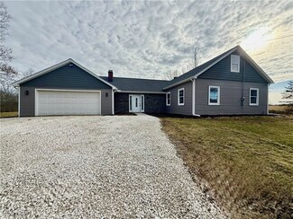 4670 Sandy Lake Rd, Ravenna, OH 44266