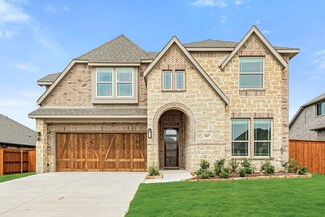 1017 Summer Grove Dr, Midlothian, TX 76065