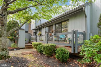 40 Witch Hazel Ct, Monmouth Junction, NJ 08852