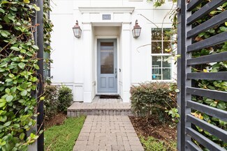 3412 W 12th St, Houston, TX 77008