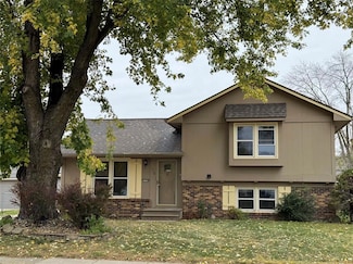 1226 NW Beechwood St, Ankeny, IA 50023