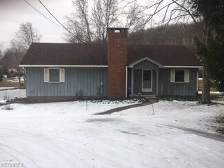 1233 Mckinley St SW Unit 6, Sherrodsville, OH 44675