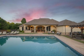 3617 Stagmoor Rd, Edmond, OK 73034