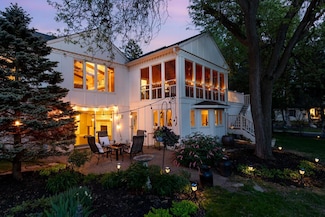 5720 Newport Dr, Edina, MN 55436