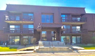 1615 Richmond Cir Unit 301, Joliet, IL 60435