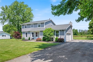 3601 Sunset Ln, Williamson, NY 14589