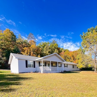 3025 N Lake Shore Dr, Harrisville, MI 48740