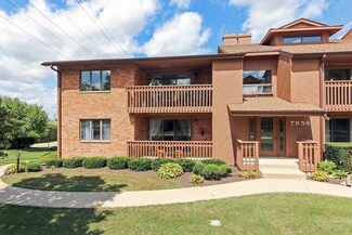 7958 S Garfield Ave Unit 107, Burr Ridge, IL 60527