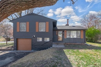 301 Brookside Dr, Belton, MO 64012