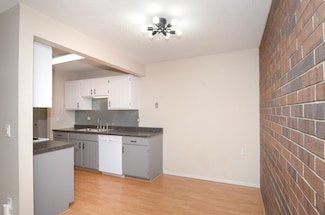 9400 Old Cedar Ave S Unit 121, Bloomington, MN 55425