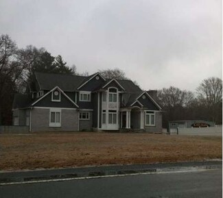 16 Middleboro Rd, East Freetown, MA 02717